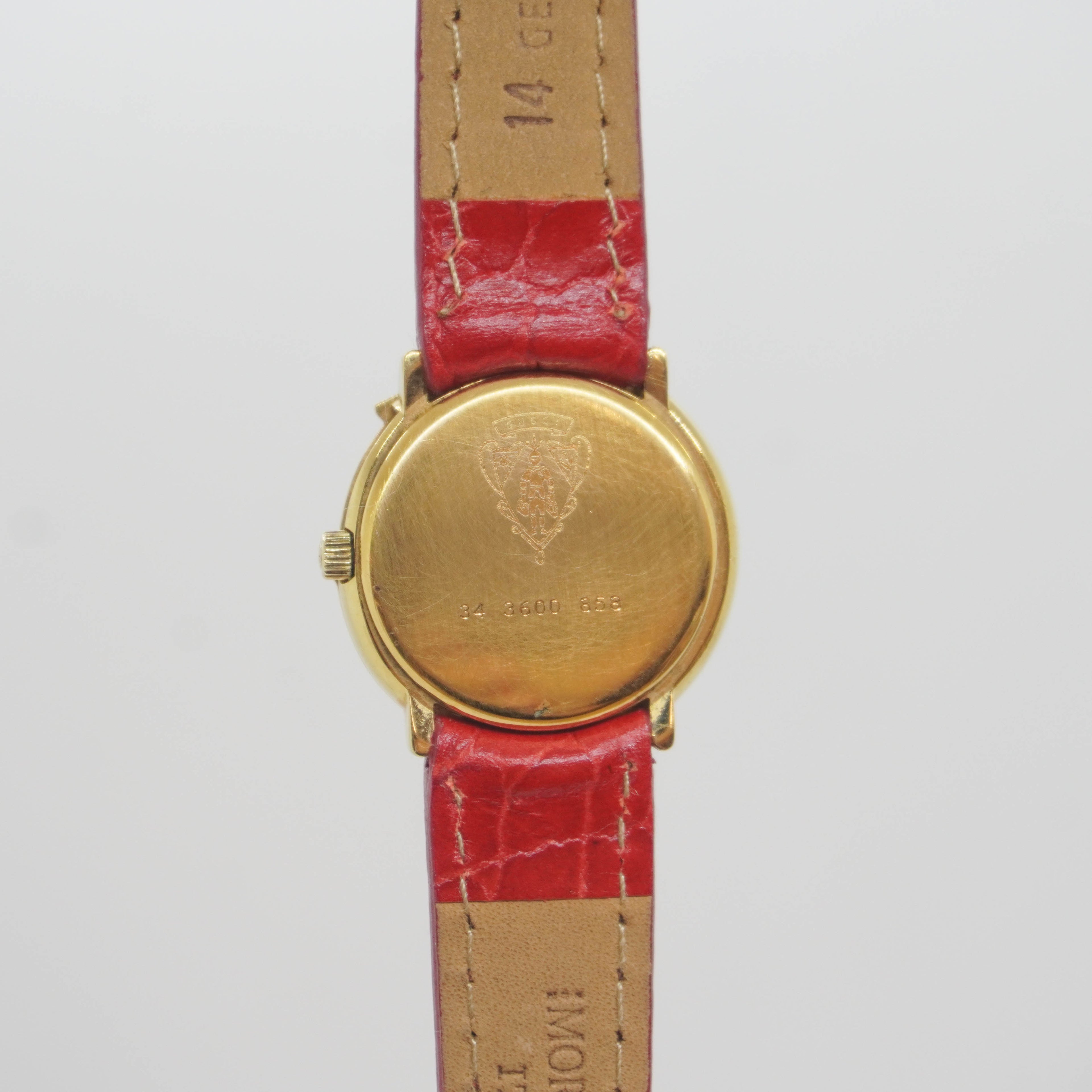 GUCCI Watch 3600 Shelly Line