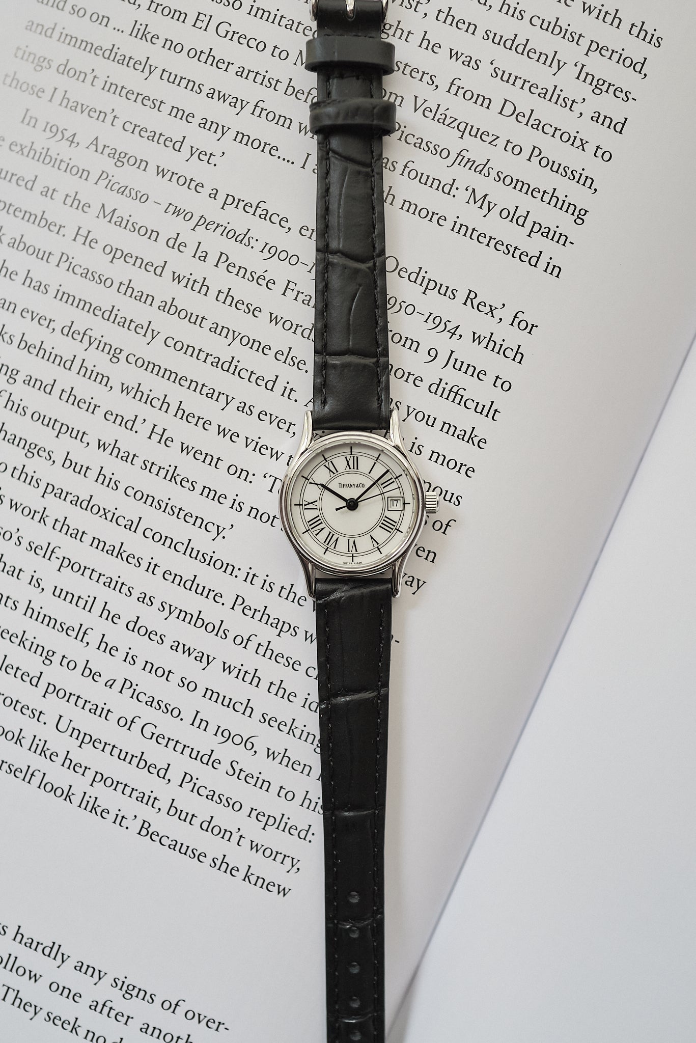 TIFFANY & CO. CLASSIC ROUND
